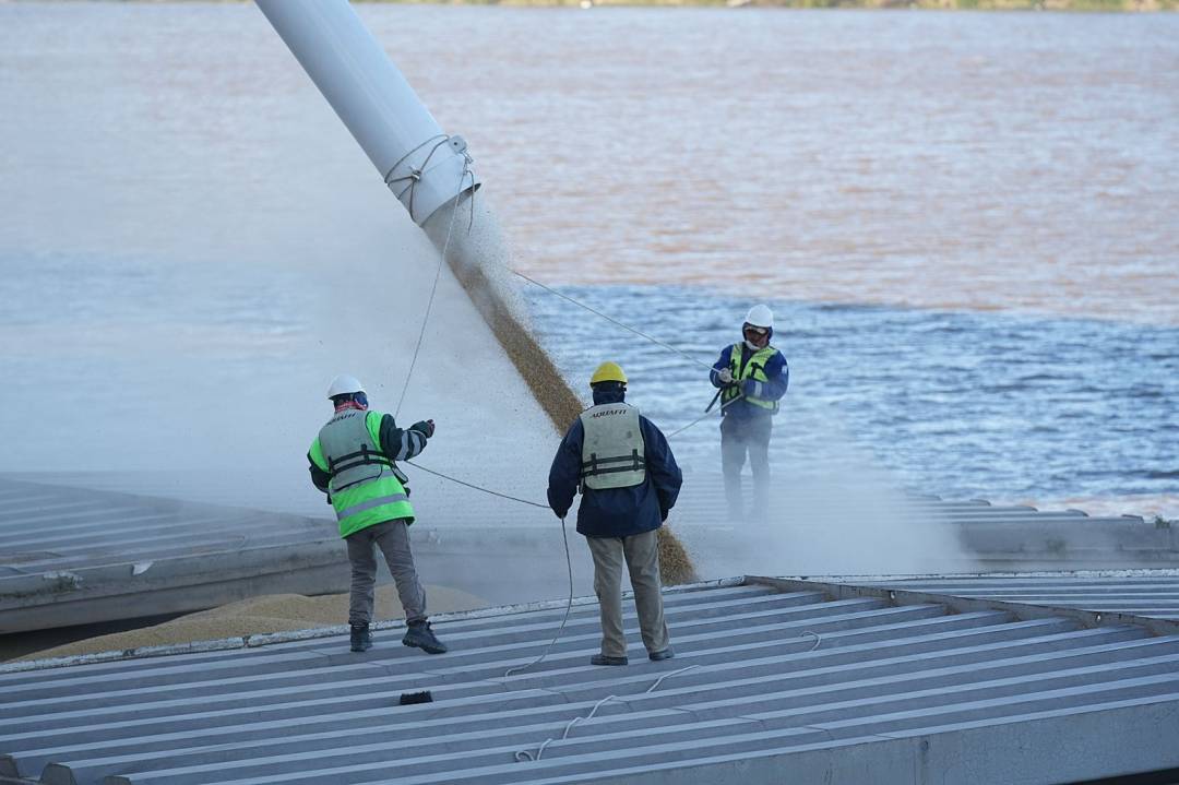 El Puerto realiza un nuevo embarque de 8.000 toneladas de soja 