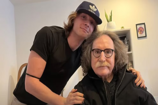 El hijo de Ernestina Pais, se reunió con Charly García
