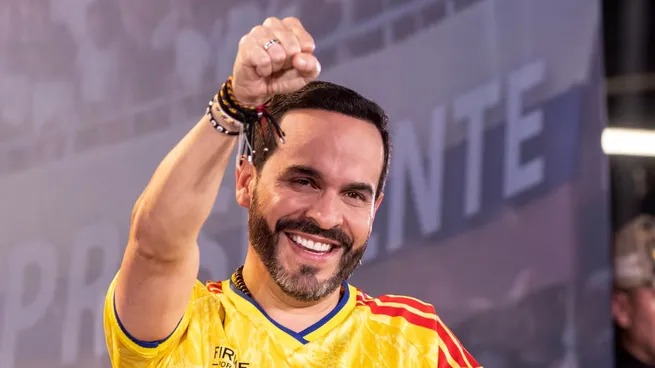 Colombia: Abelardo de la Espriella pidió suspender inmediatamente su transición con Gustavo Petro