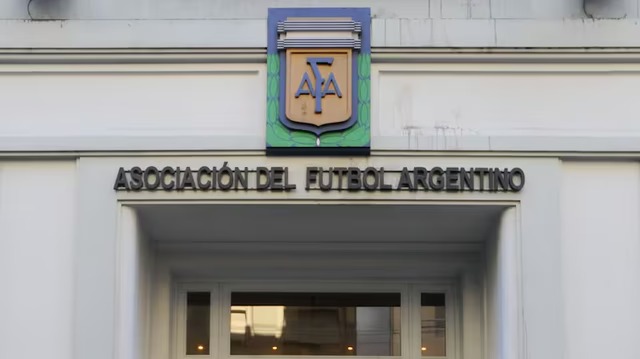 Causa AFA: la Justicia vuelve a analizar qué juez va a investigar la compra de la mansión de Pilar