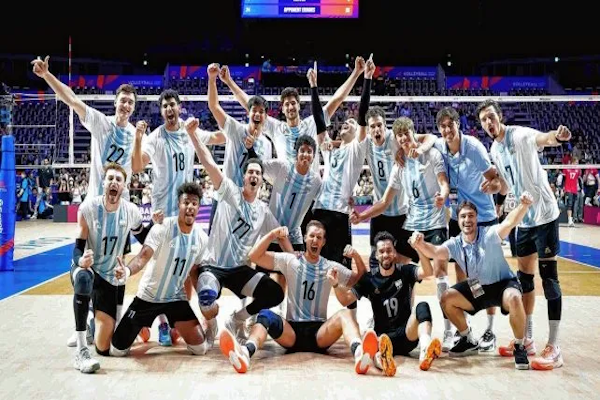 LNV: buen arranque de Argentina ante Canadá
