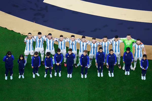 Final del Mundial 2026: FIFA confirmó la indumentaria de Argentina y España