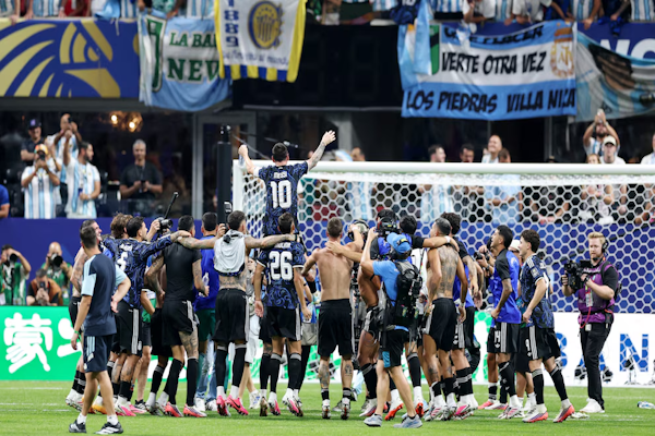 AFA postergó los partidos de lunes y martes por el regreso de la selección del Mundial