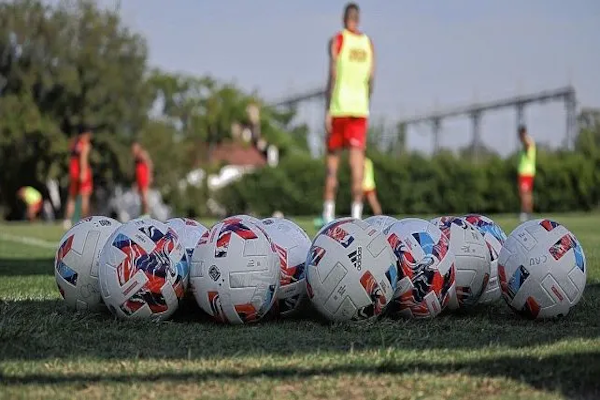 Madelón intenta armar el Unión que quiere para el Clausura