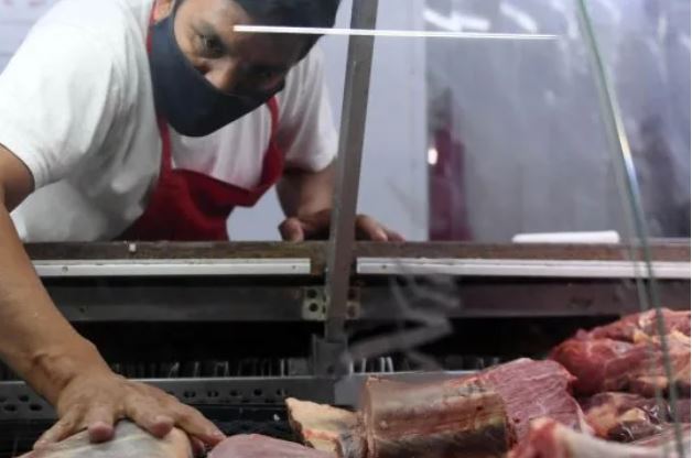 El consumo de carne vacuna cayó más de 11% en el primer semestre de 2026 y las exportaciones ganan impulso