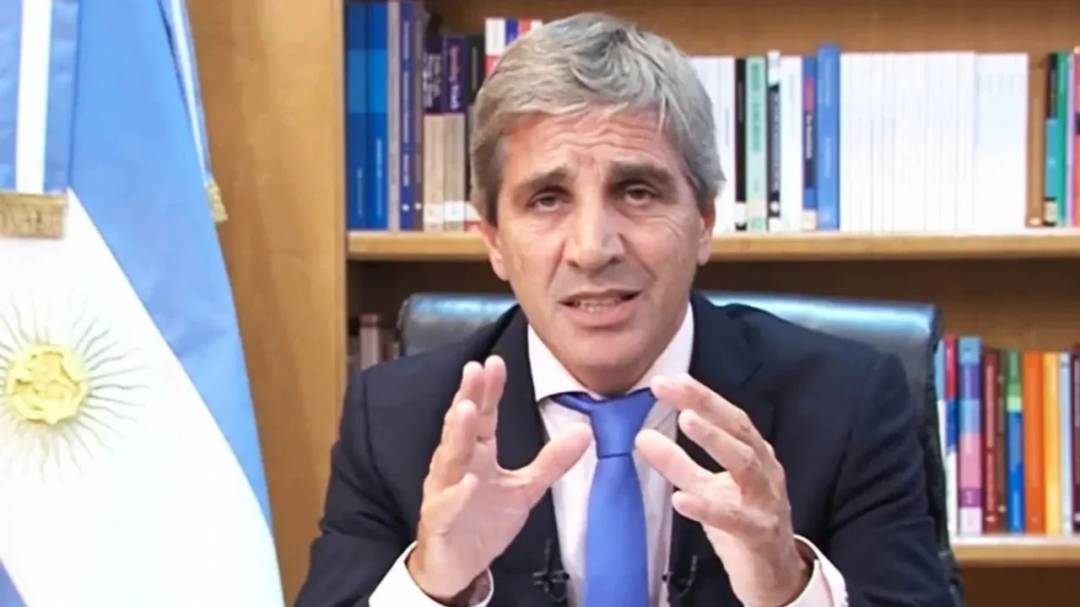 Luis Caputo presentará cambios en la Ley de Inocencia Fiscal para atraer los 
