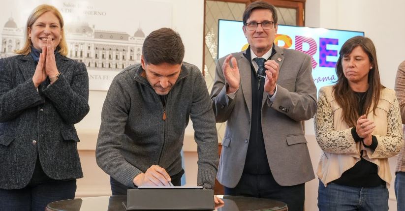 Pullaro refuerza la inversión en infraestructura escolar 