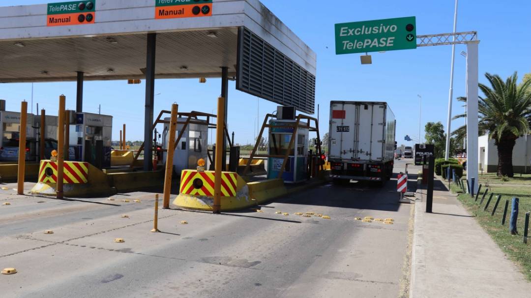 Aumentó el peaje en la Autopista Rosario-Santa Fe y el valor para autos llegó a $4.000