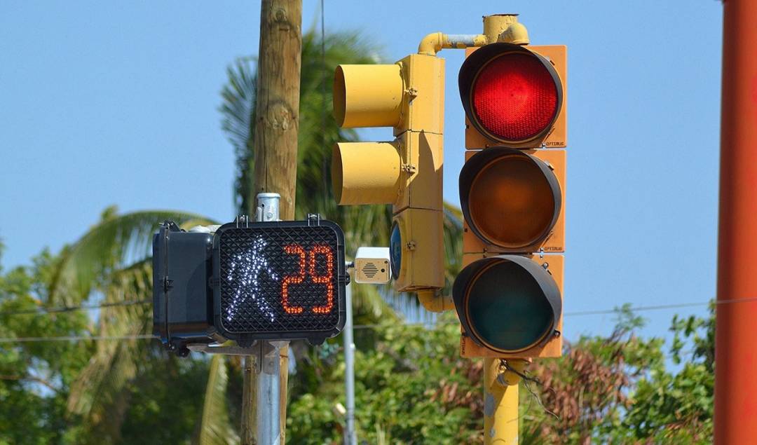 Así funcionarán los nuevos semáforos inteligentes que comenzarán a operar 