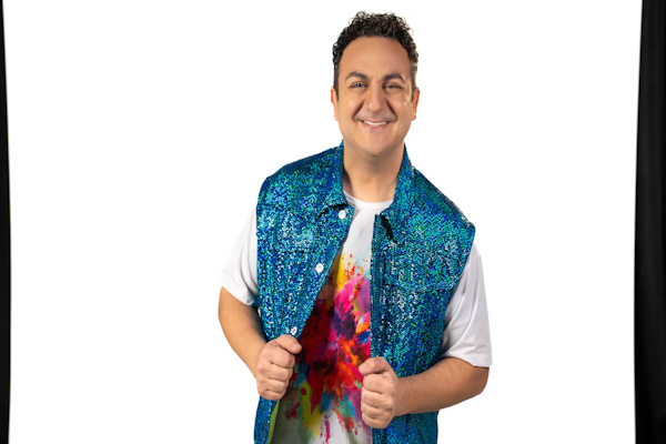 Diego Topa celebró el Día del Niño con una foto retro