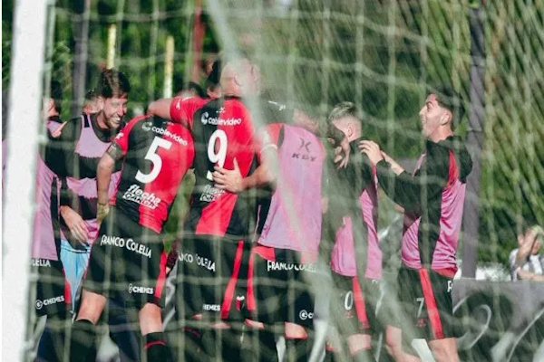 Colón se mete en la luecha por la cima de la Zona A