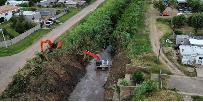 Obras de prevención ante “El Niño”: Provincia da un nuevo paso para la limpieza de los canales troncales en el norte