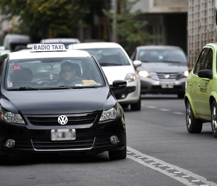 La Municipalidad abre la inscripción para acceder a 380 licencias de taxis y remises