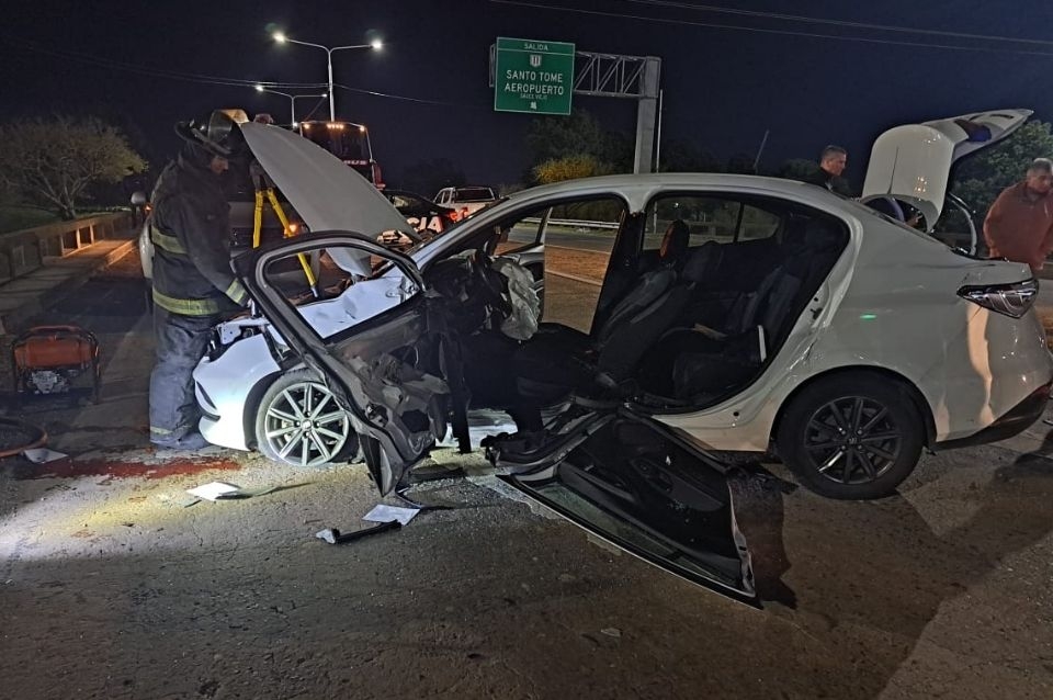 Accidente en el rulo de Cilsa: bomberos debieron rescatar a una persona atrapada