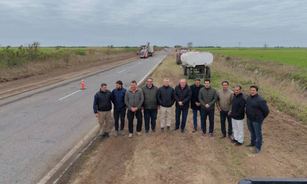 Michlig presenció el inicio de la obra de repavimentación de la RP 13 