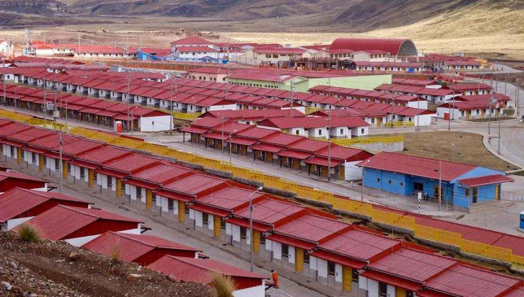 China construyó una ciudad nueva en un país de América del Sur para reemplazar otra localidad: tardó 26 meses