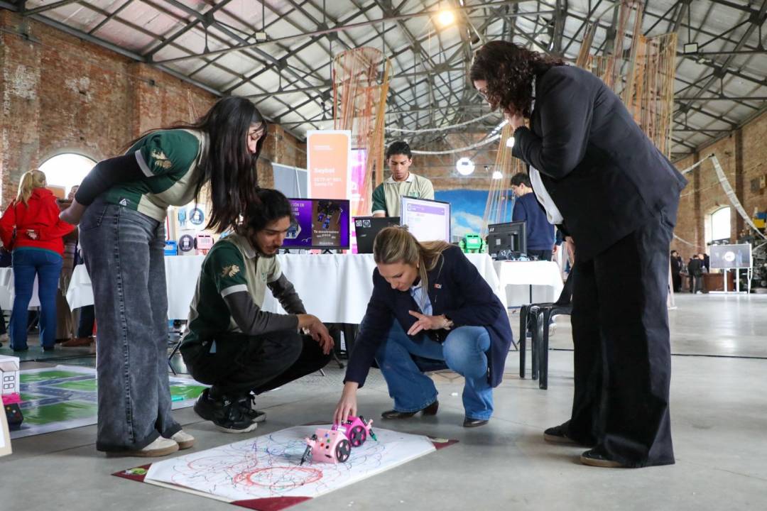 Más de 800 estudiantes presentaron 250 proyectos vinculados con sus comunidades