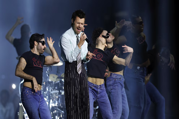 Harry Styles con nuevas fechas de su gira con un dúo argentino como telonero