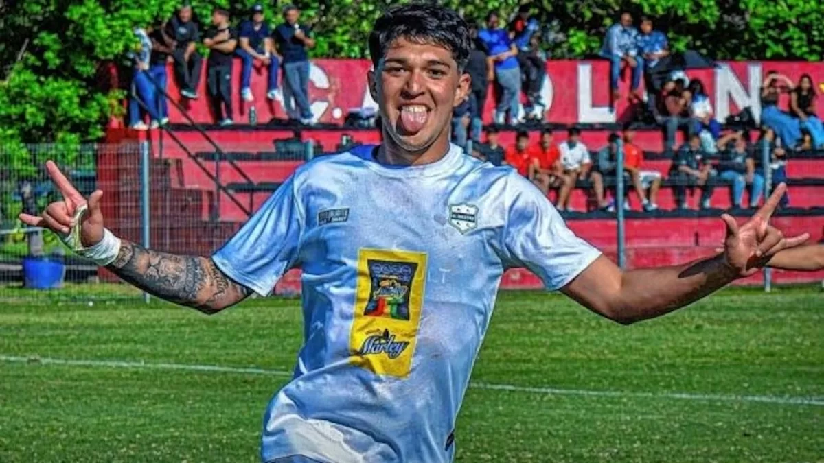 Colón no fue el del clásico, perdió en casa con Riestra y le cuesta acomodarse en reserva. - Prensa Riestra