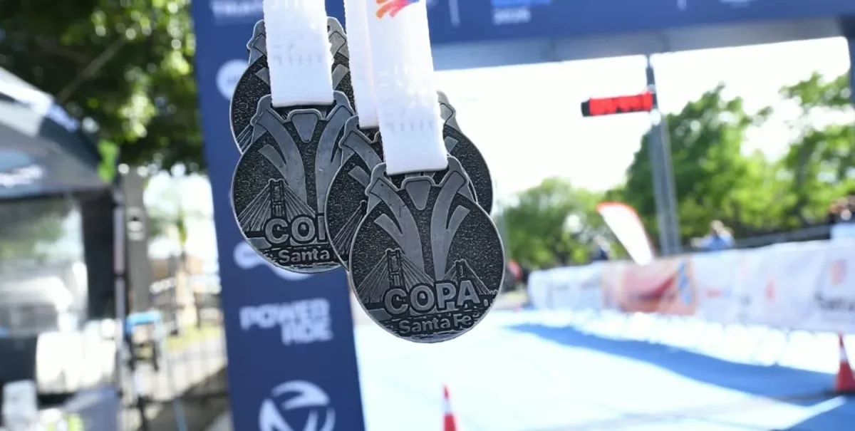 La Costanera Este de Santa Fe recibió a 105 atletas de 18 países que compitieron en la Copa Continental de Triatlón. - EL LITORAL