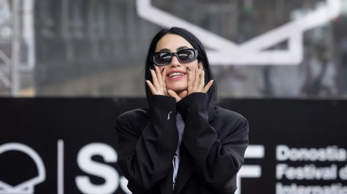 Lali Espósito lució una remera con la leyenda “Las Malvinas son argentinas” en el Festival de San Sebastián: la foto (Foto: EFE/Javier Etxezarreta)