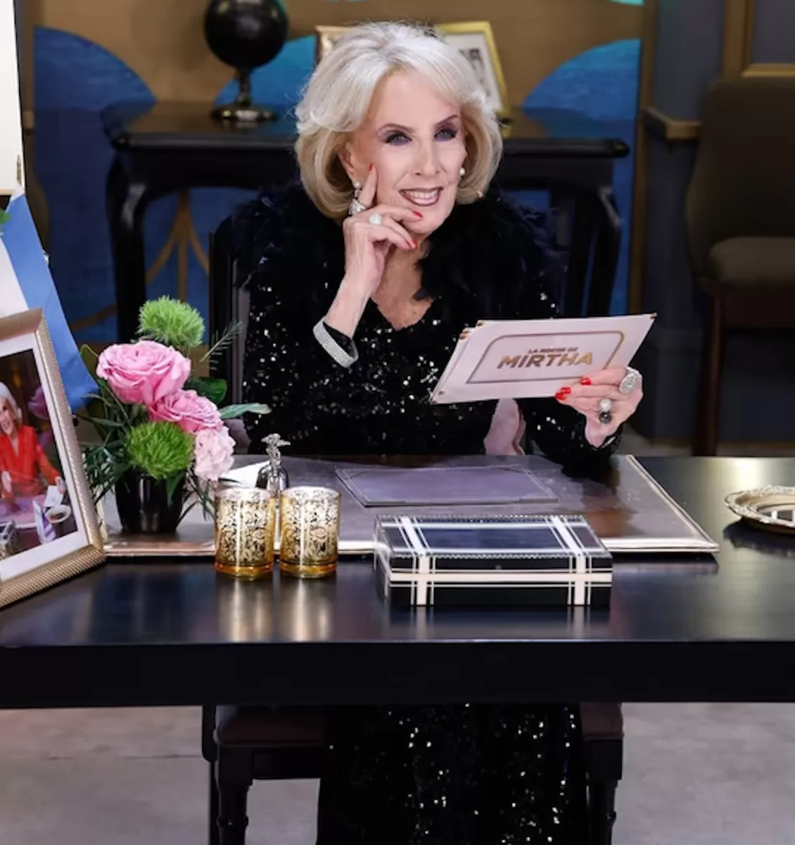 Mirtha Legrand se “retiró en un auto particular”, según informó el Sanatorio Mater Dei. - Foto: Agencia NA - Redes sociales
