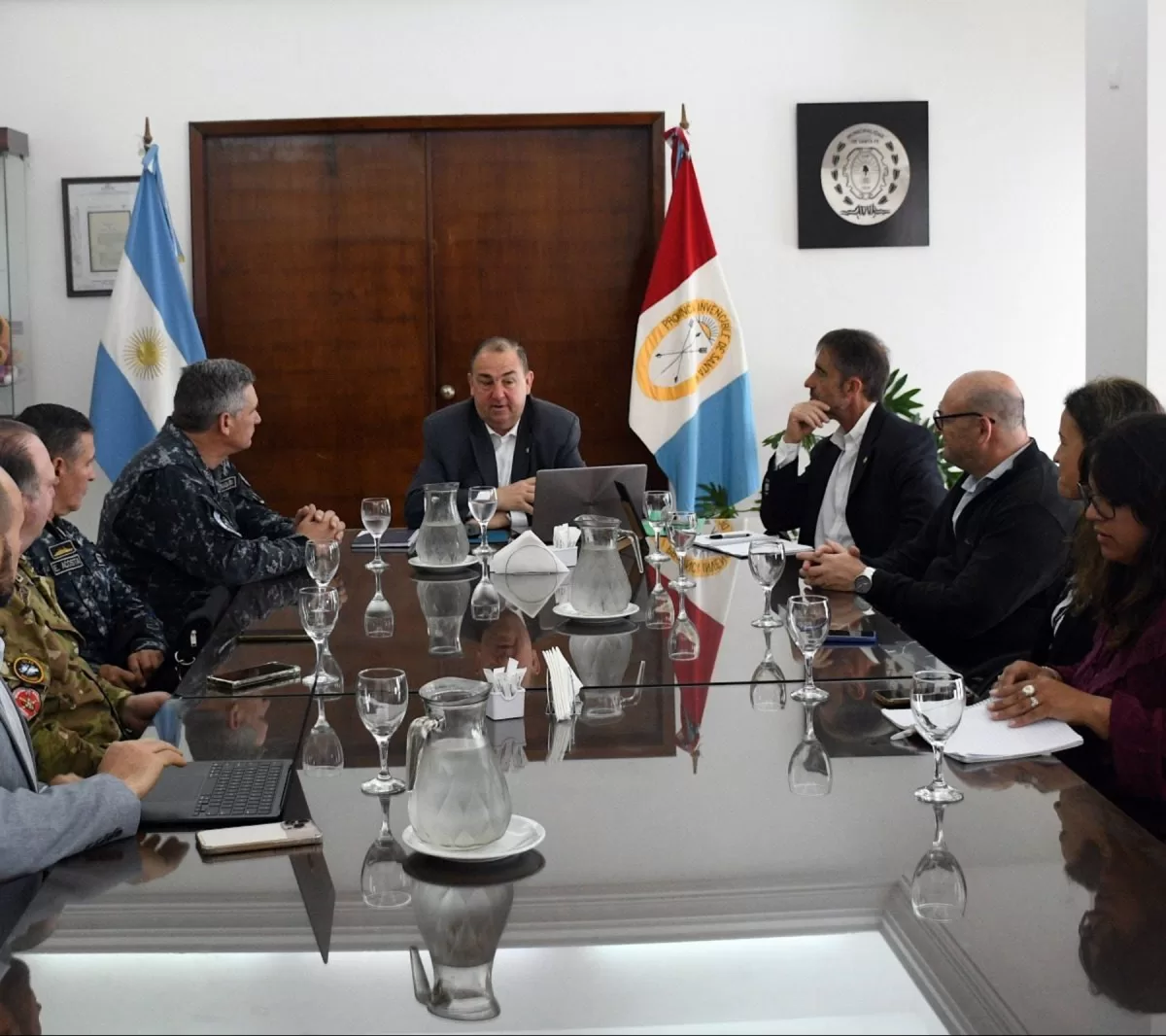 Poletti recibió al contraalmirante de la Armada para coordinar acciones ante el Fenómeno El Niño - MCSF
