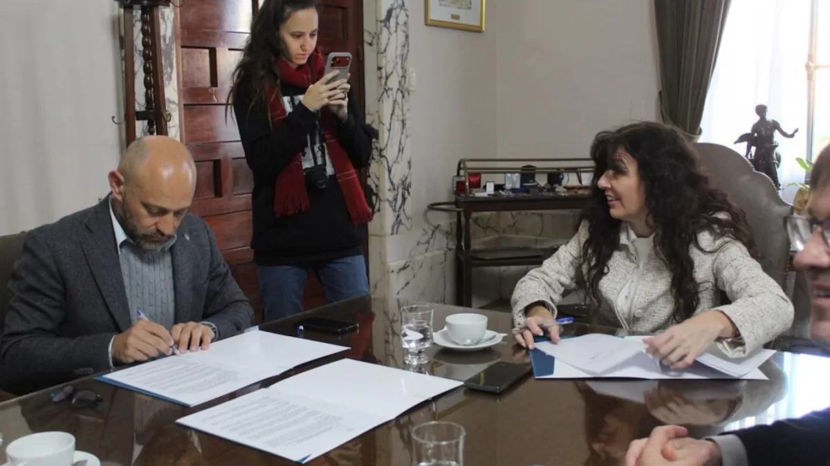 Provincia invierte en ciencia y consolida una alianza estratégica con las universidades públicas